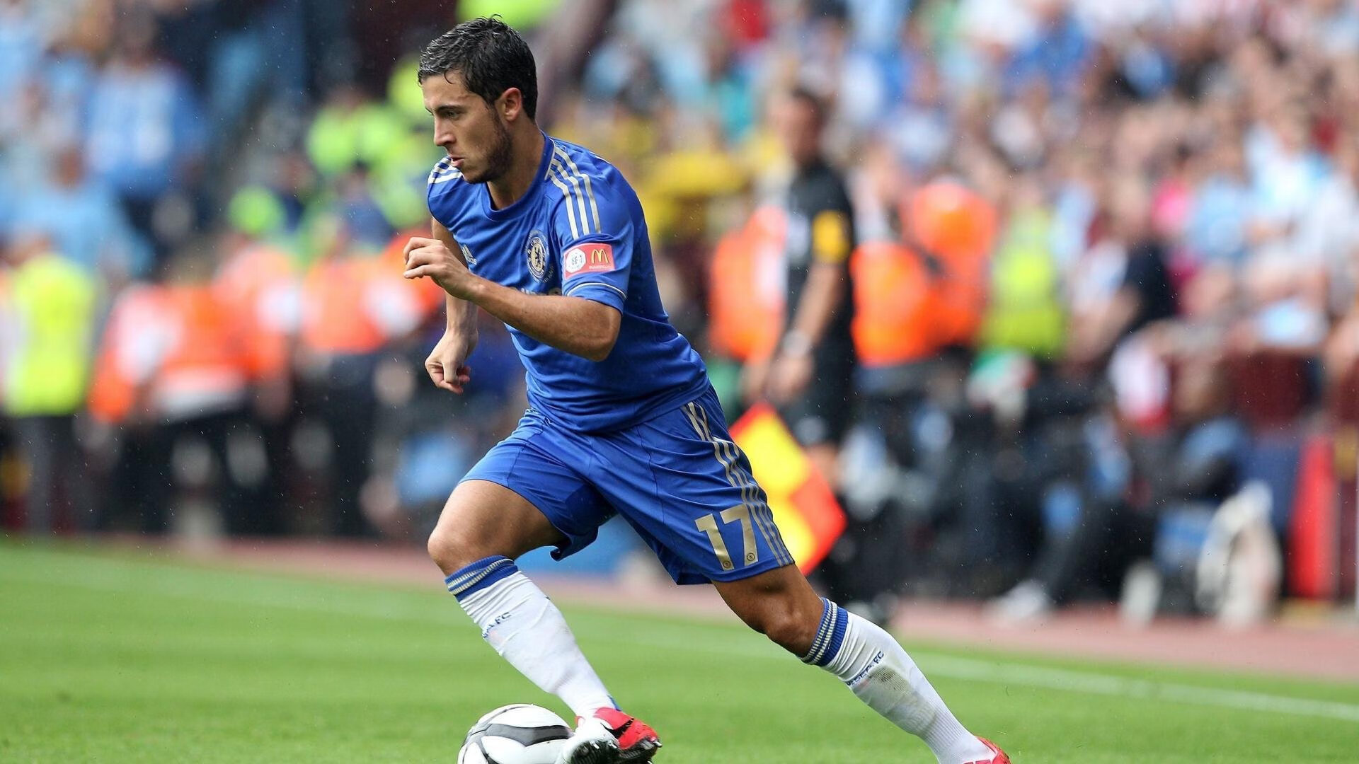 【新型设备】专业运动员集体尝试电子球桌，电子球拍